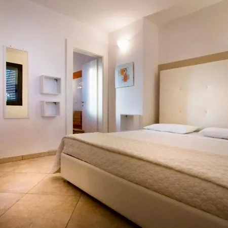 Fiordaliso - *